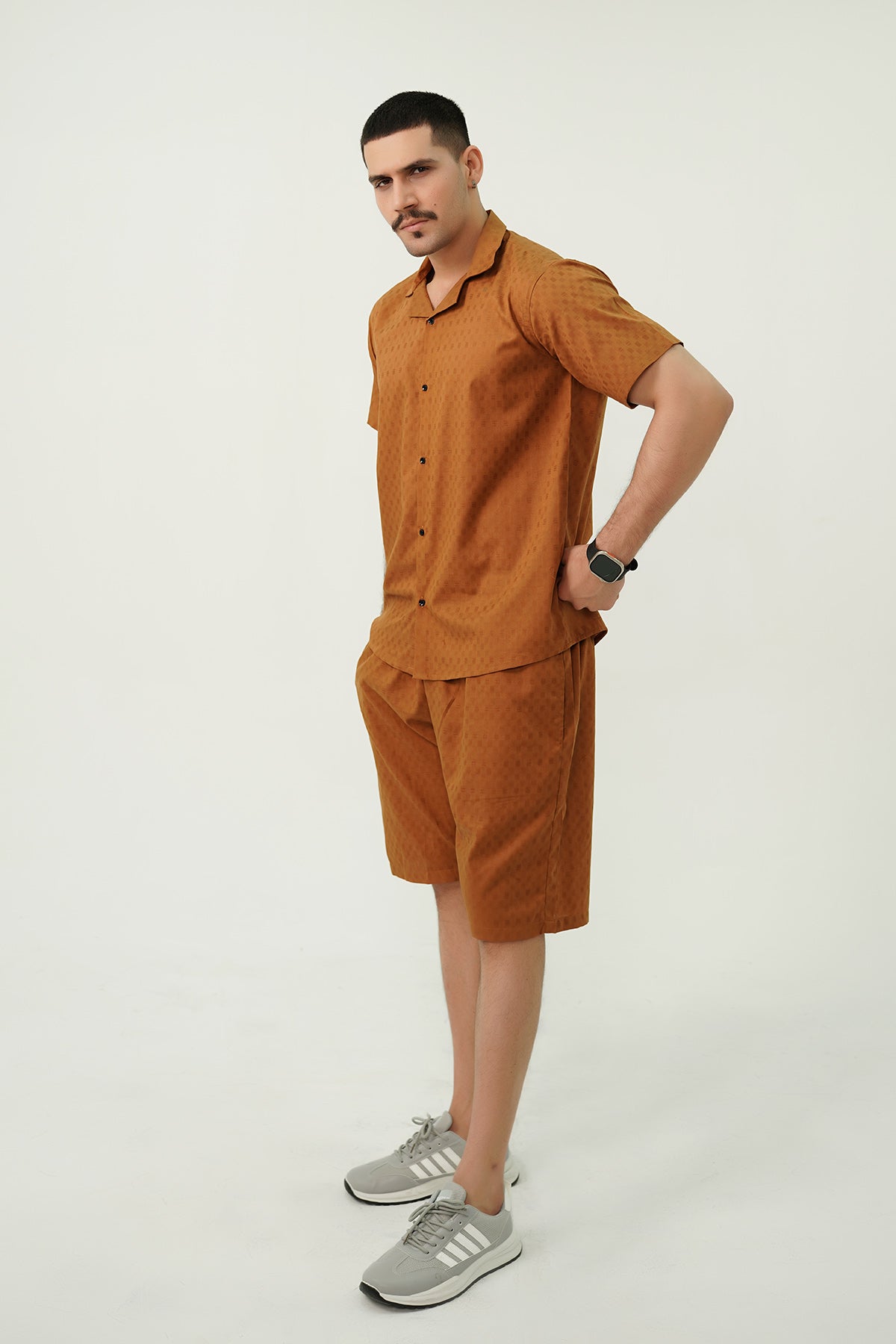 TEXTURED SHORTS SET