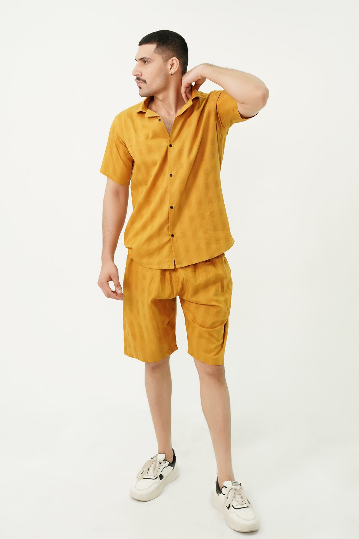 TEXTURED SHORTS SET