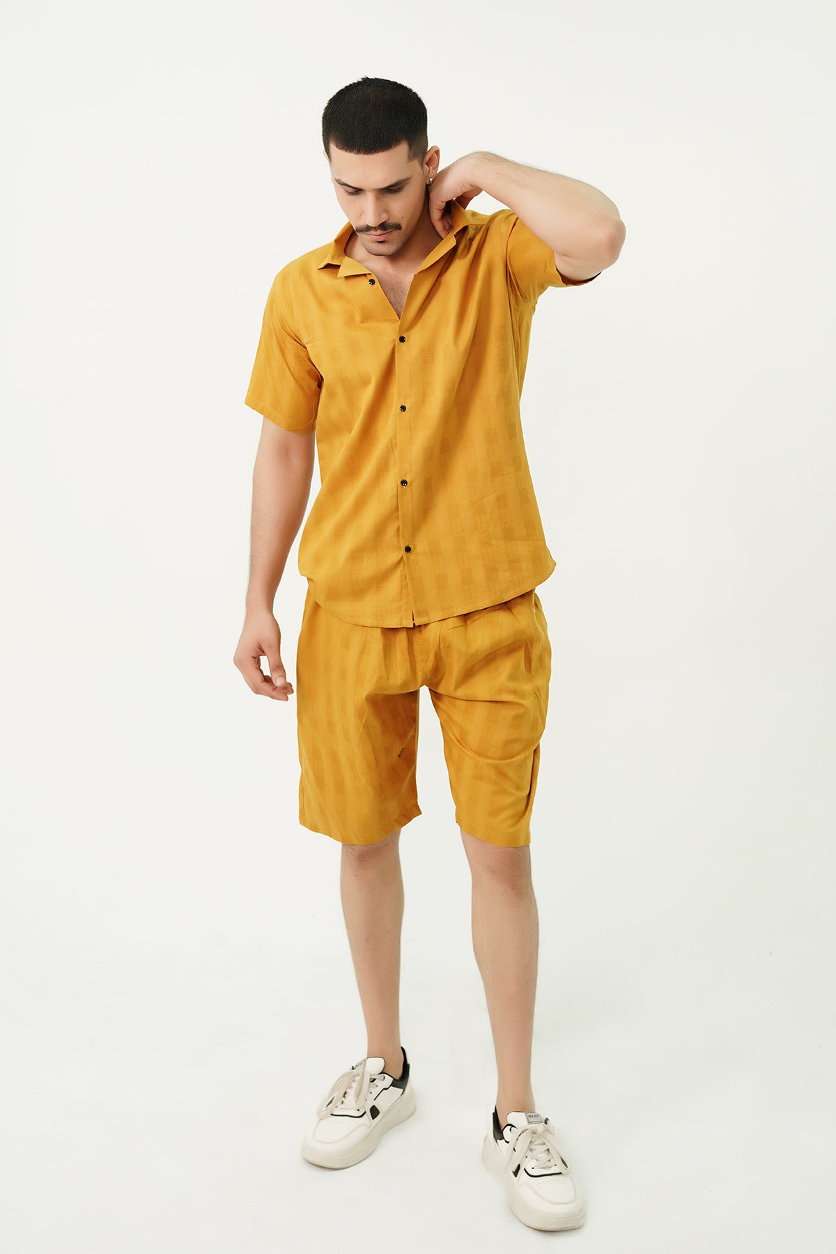 TEXTURED SHORTS SET