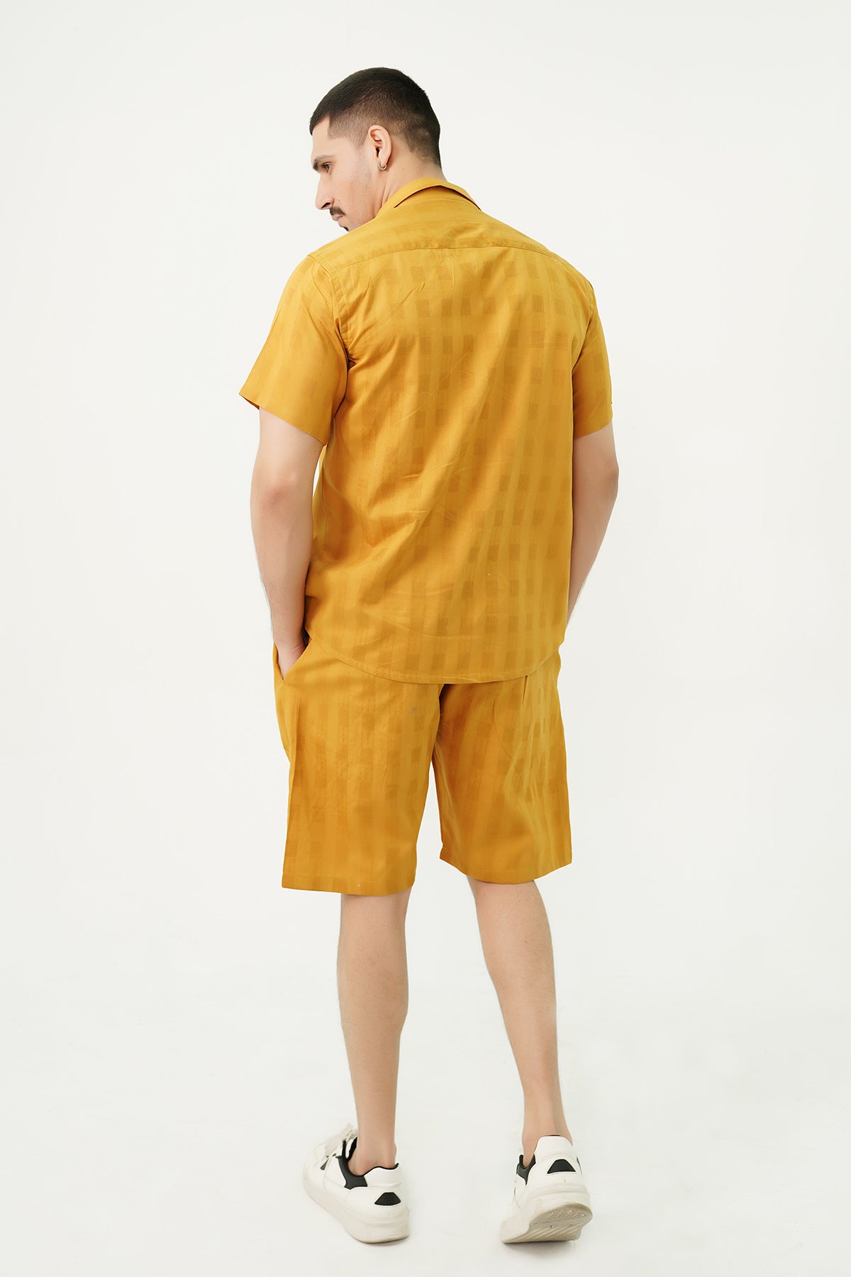 TEXTURED SHORTS SET