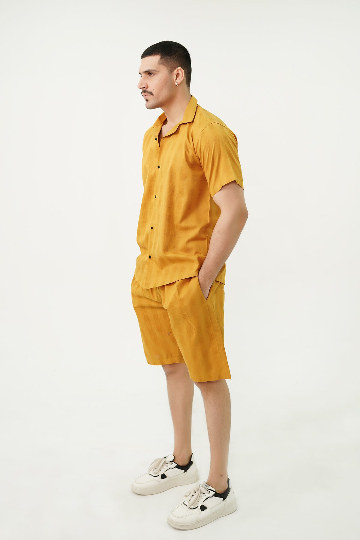 TEXTURED SHORTS SET