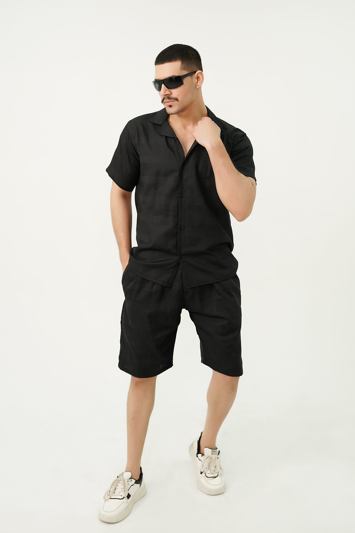 TEXTURED SHORTS SET